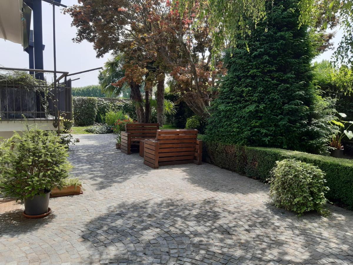 D'Or Duble' Bed And Breakfast Carignano  Exterior photo